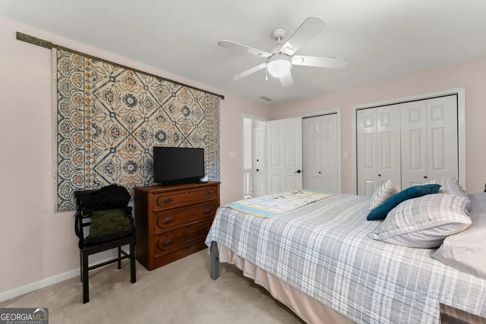 9220 Mainsail DR Gainesville, GA 30506