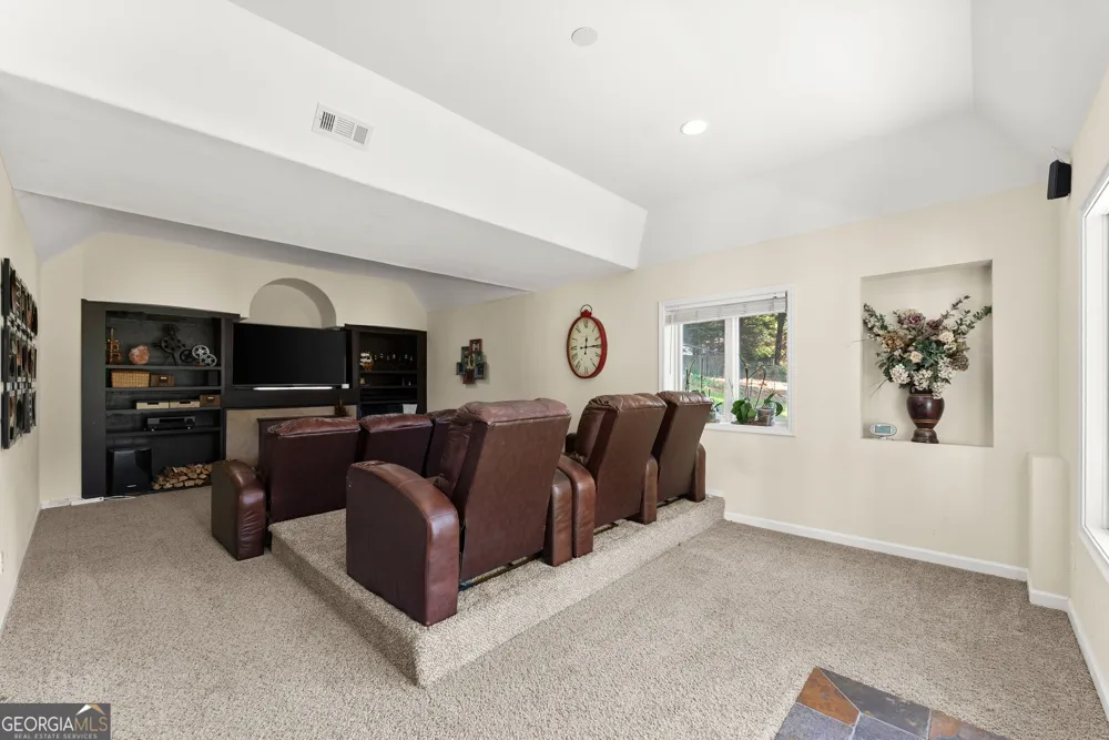 9220 Mainsail DR Gainesville, GA 30506