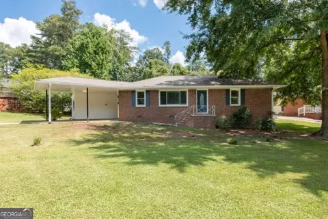 208 SE Yancy DR SE