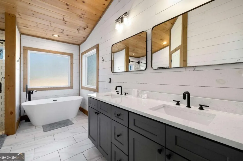 310 Wunder Bear Ridge Road Morganton, GA 30560