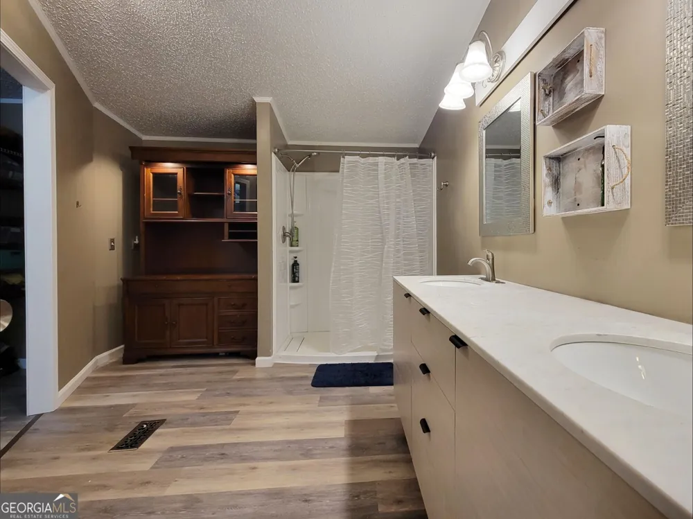 420 Sanford DR Nicholson, GA 30565
