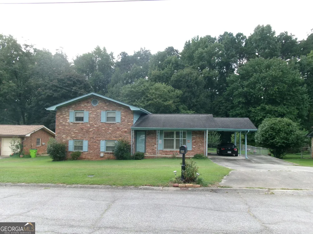 745 Huntingdon DR Jonesboro, GA 30236