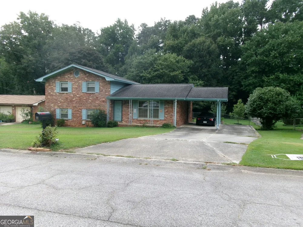 745 Huntingdon DR Jonesboro, GA 30236