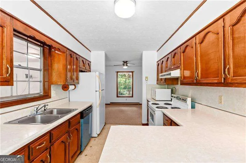 8375 Cedar Grove RD Fairburn, GA 30213