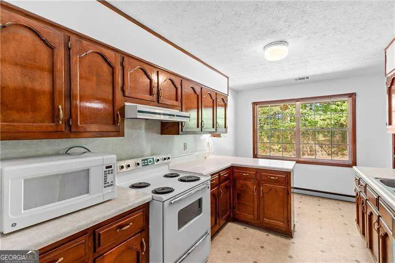 8375 Cedar Grove RD Fairburn, GA 30213