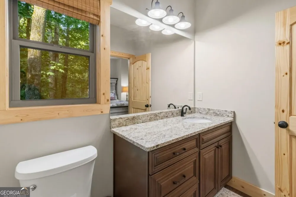 152 Cherry CT Ellijay, GA 30540