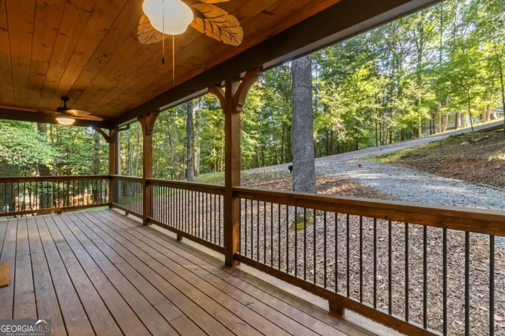 152 Cherry CT Ellijay, GA 30540