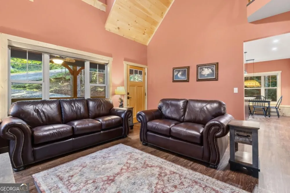 152 Cherry CT Ellijay, GA 30540