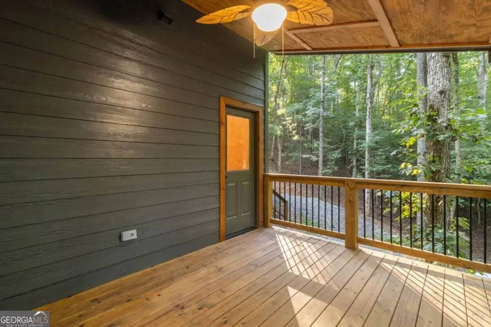 152 Cherry CT Ellijay, GA 30540