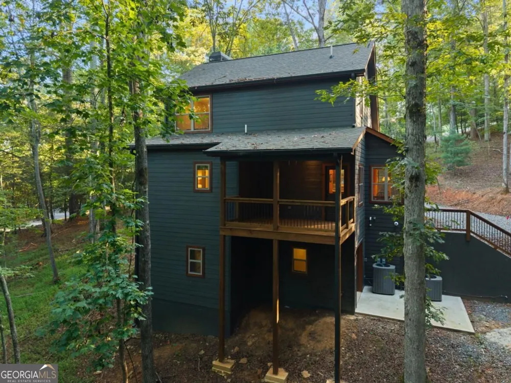 152 Cherry CT Ellijay, GA 30540
