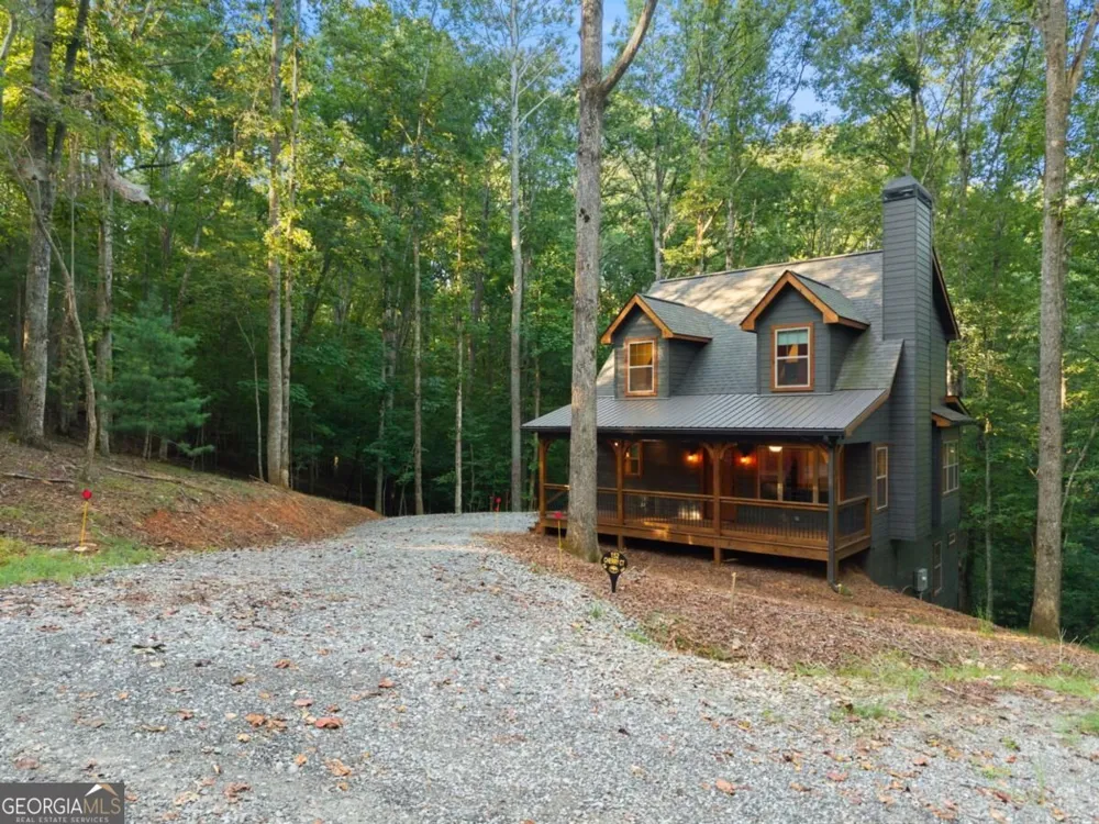 152 Cherry CT Ellijay, GA 30540
