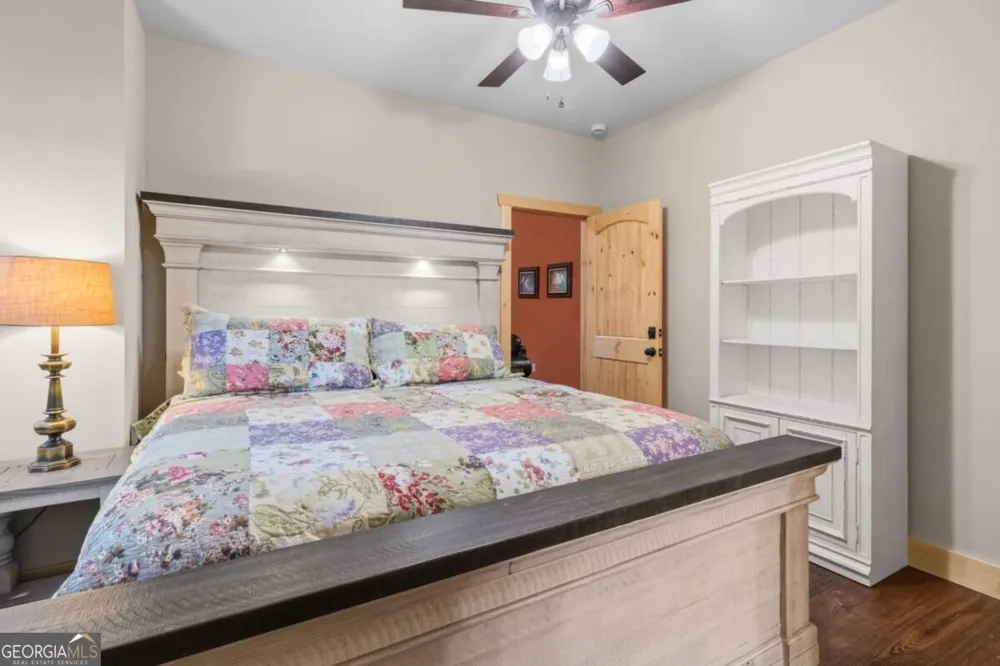 152 Cherry CT Ellijay, GA 30540
