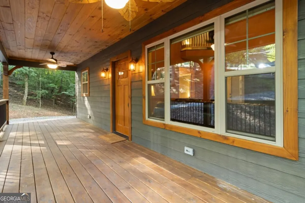152 Cherry CT Ellijay, GA 30540
