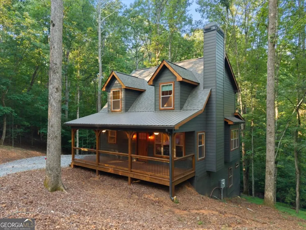 152 Cherry CT Ellijay, GA 30540