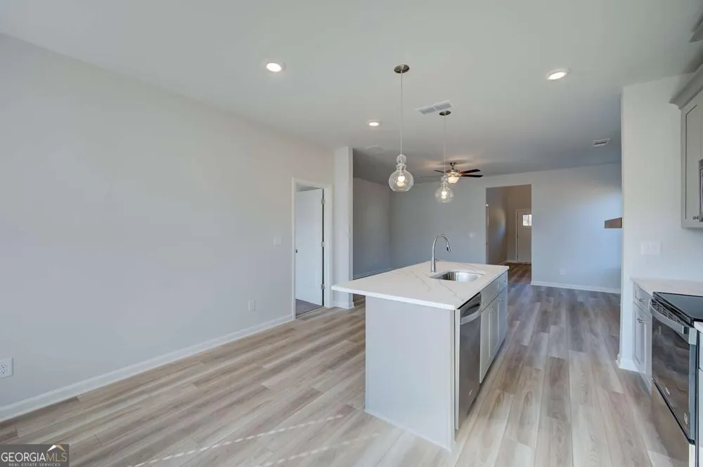 62 Cedar DR Fairburn, GA 30213