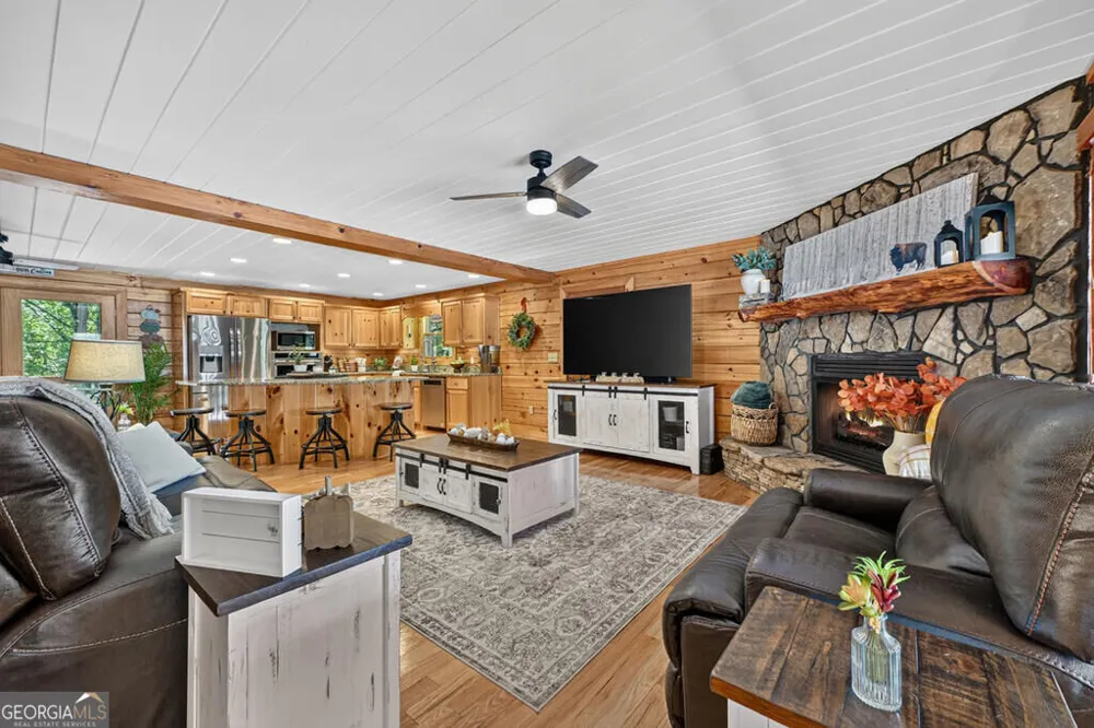 303 Major Ridge RD Blue Ridge, GA 30513