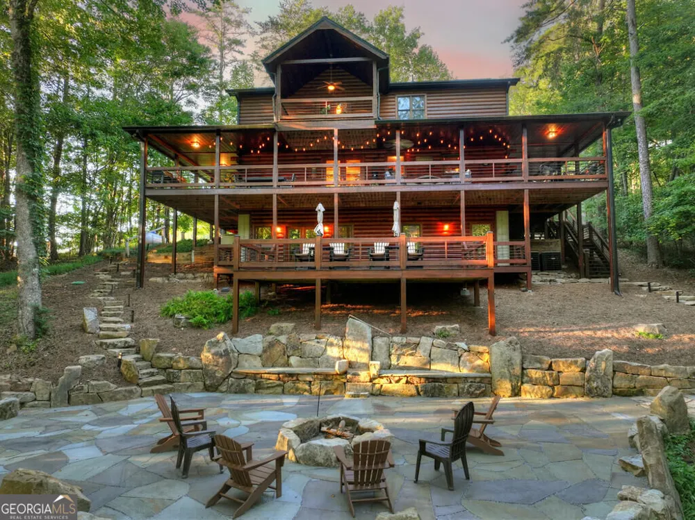 303 Major Ridge RD Blue Ridge, GA 30513