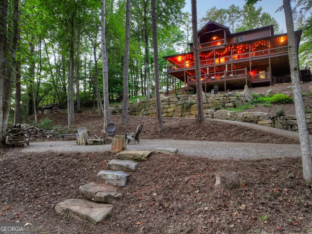 303 Major Ridge RD Blue Ridge, GA 30513
