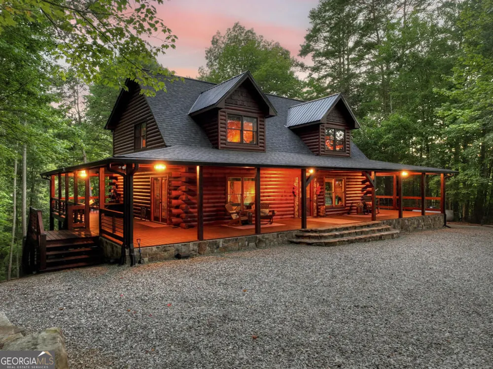 303 Major Ridge RD Blue Ridge, GA 30513