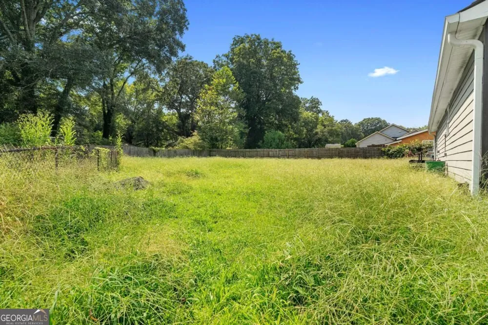 16 Robin RD Austell, GA 30168