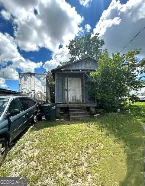 114/118 S State Street Lyons, GA 30436