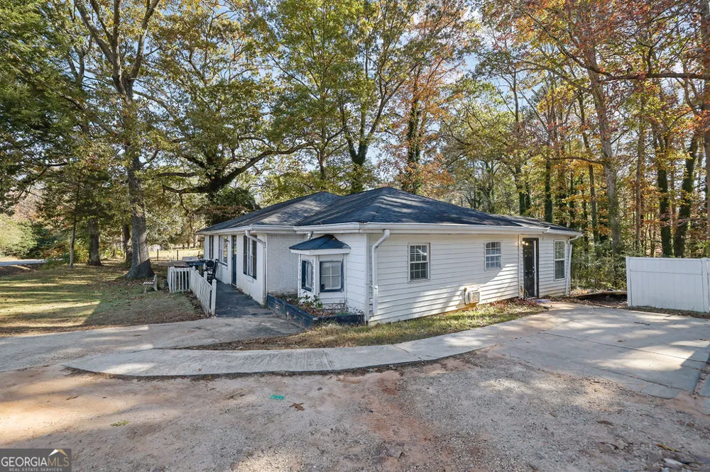 804 ROWLAND RD Stone Mountain, GA 30083