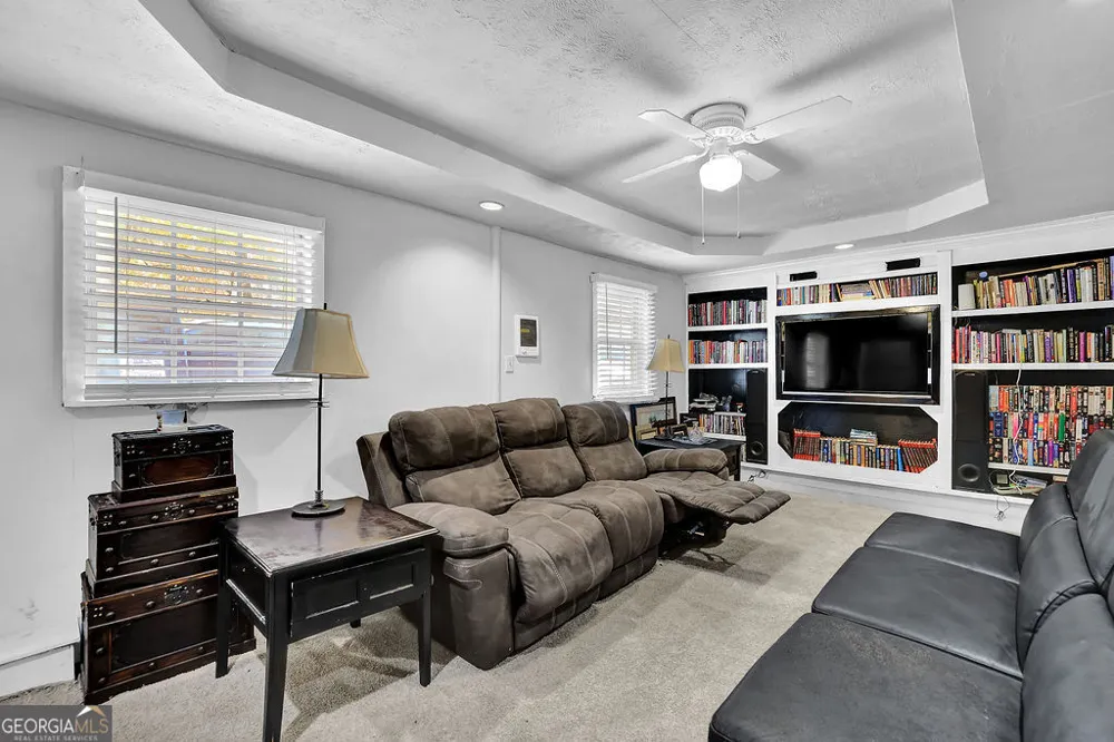 804 ROWLAND RD Stone Mountain, GA 30083