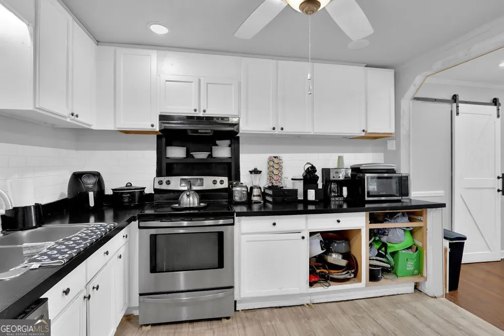 804 ROWLAND RD Stone Mountain, GA 30083