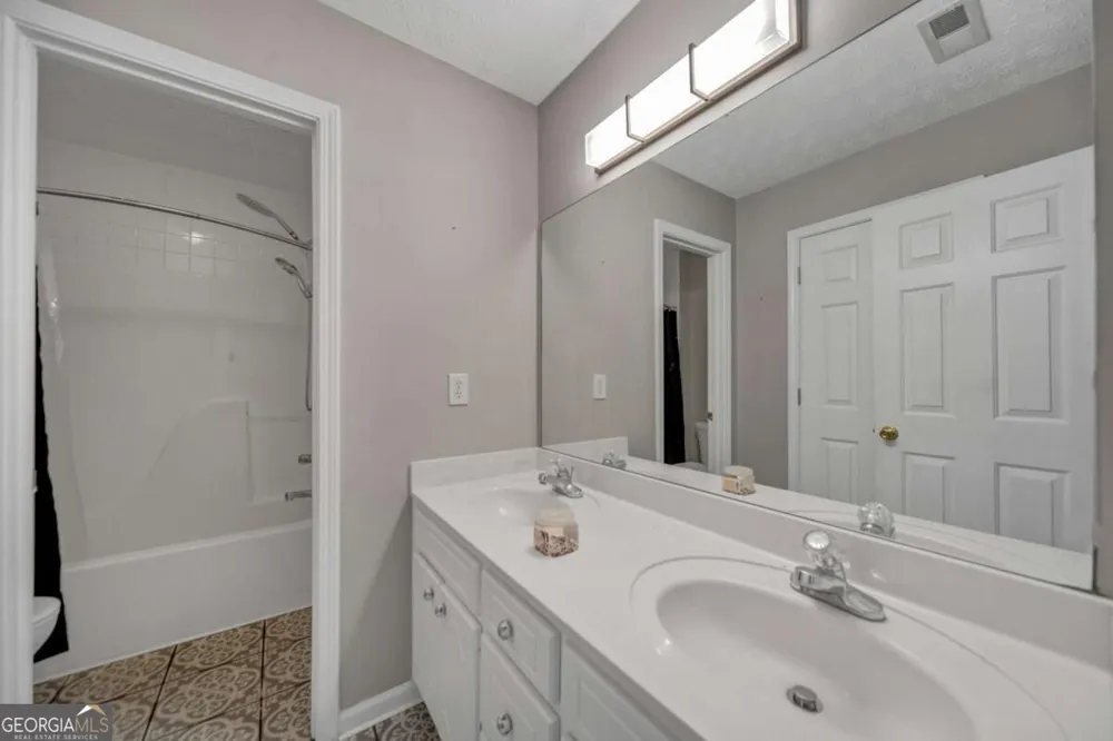 2506 Sky Valley DR Dacula, GA 30019