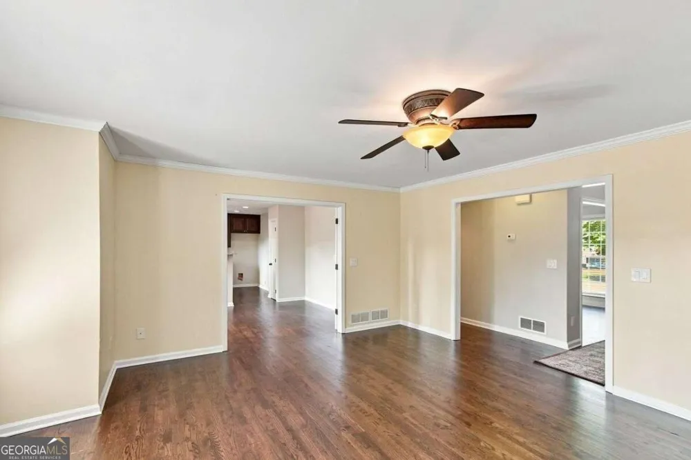 136 Springcrest TRL Lawrenceville, GA 30046