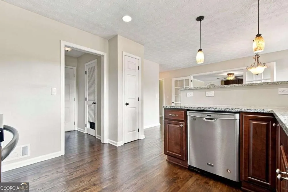 136 Springcrest TRL Lawrenceville, GA 30046