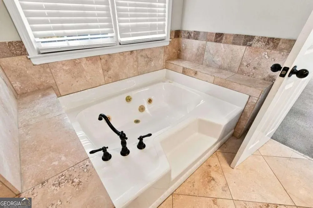 136 Springcrest TRL Lawrenceville, GA 30046
