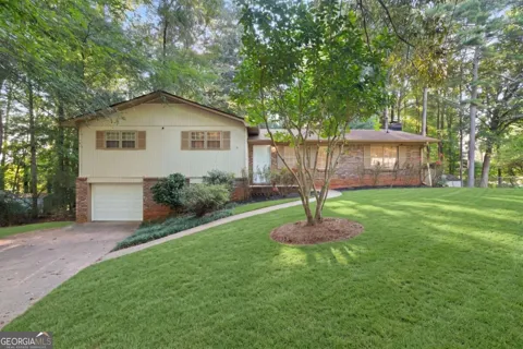920 Kings CT