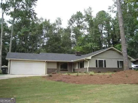 1398 Fairfield DR SW