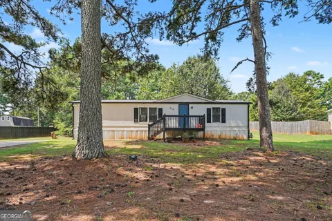 915 Steele DR