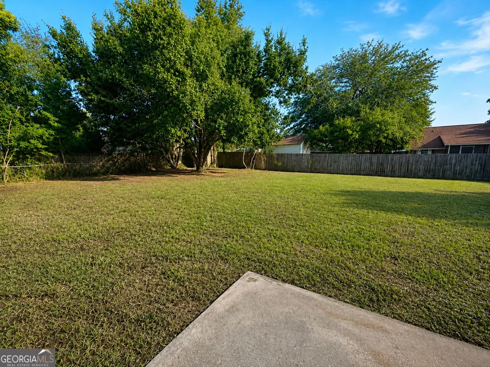 97 Tiffany LN Warner Robins, GA 31093