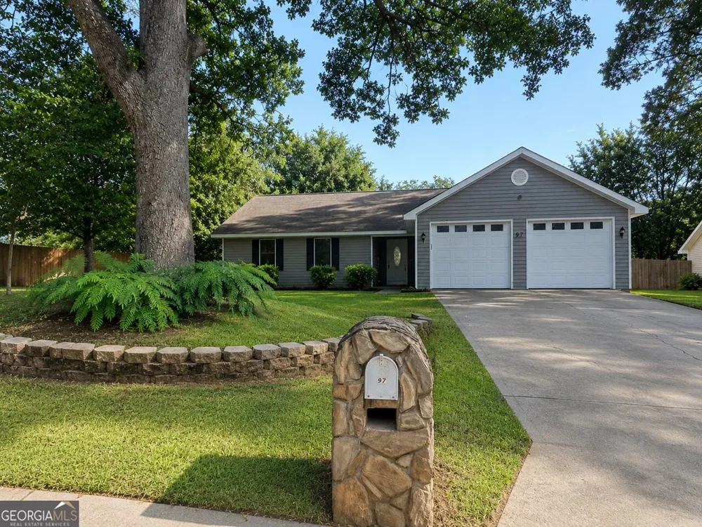 97 Tiffany LN Warner Robins, GA 31093