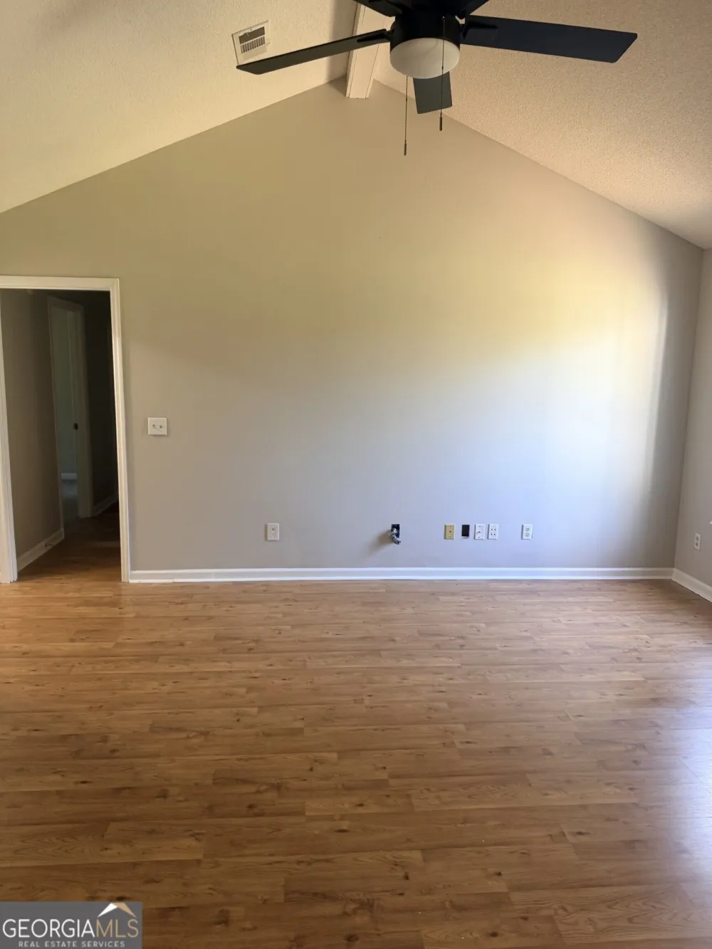 97 Tiffany LN Warner Robins, GA 31093