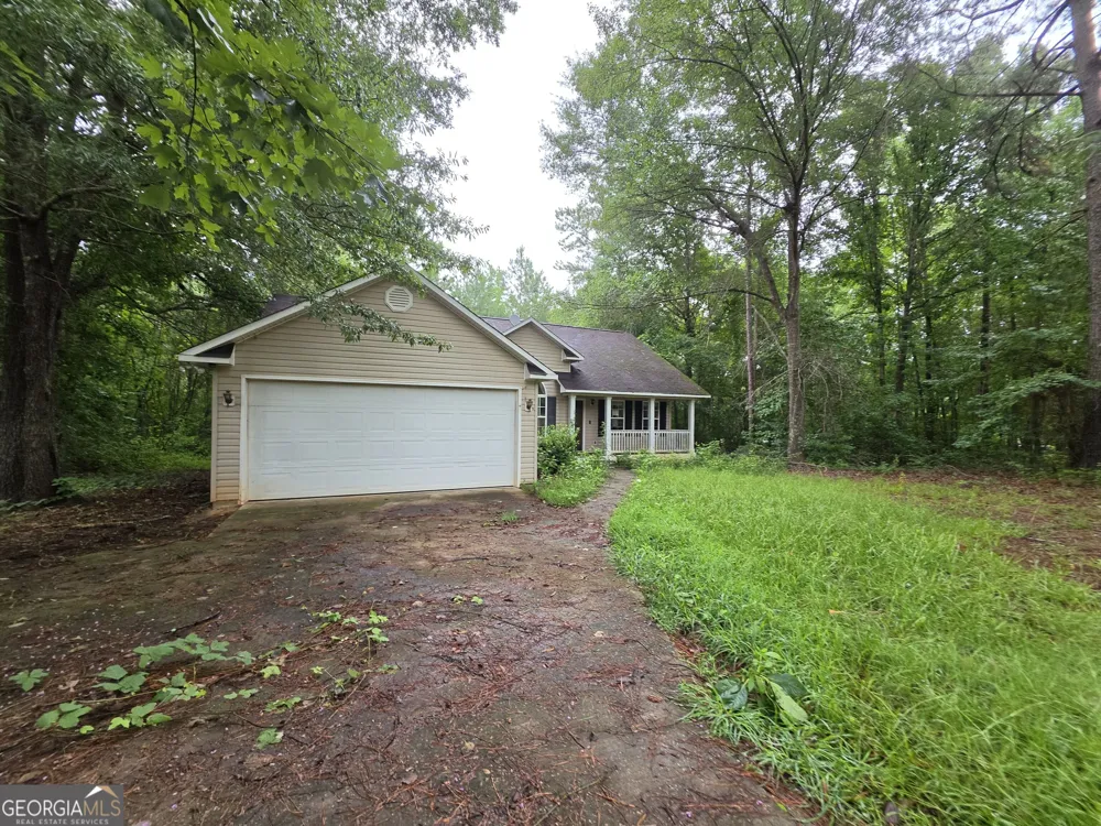 303 Nelson RD NW Milledgeville, GA 31061