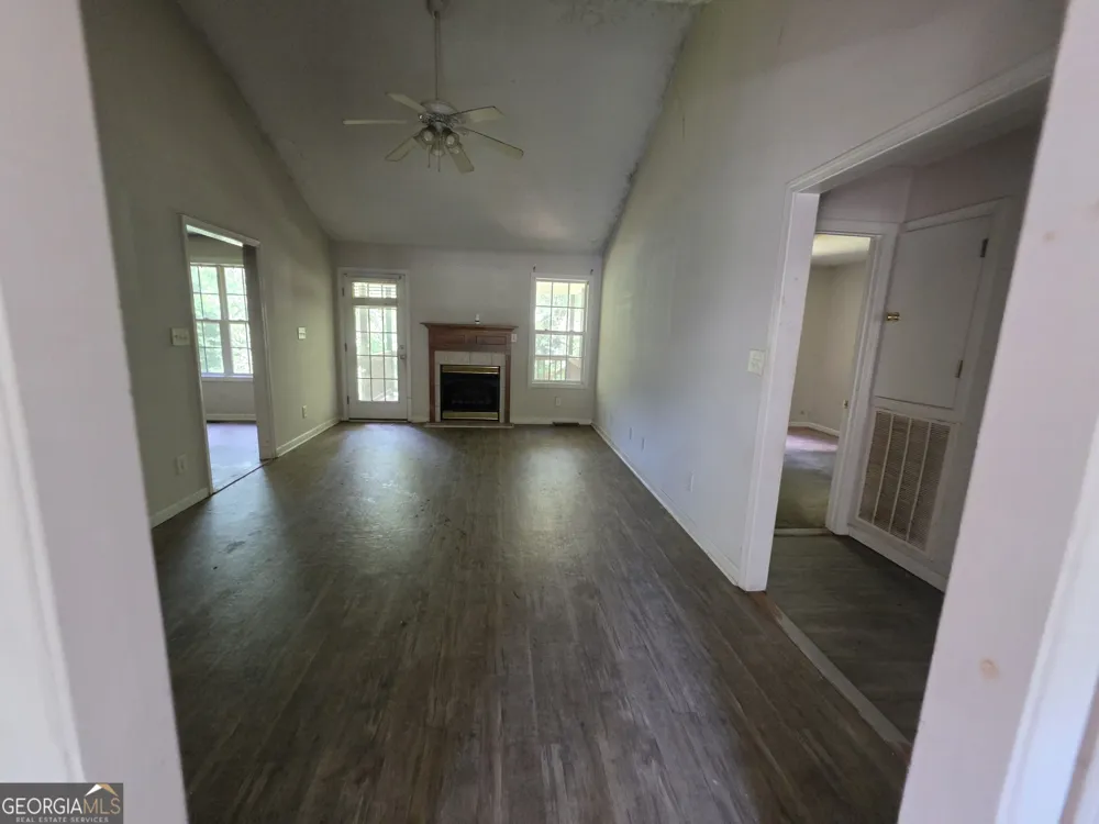 303 Nelson RD NW Milledgeville, GA 31061