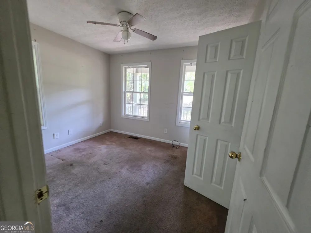 303 Nelson RD NW Milledgeville, GA 31061