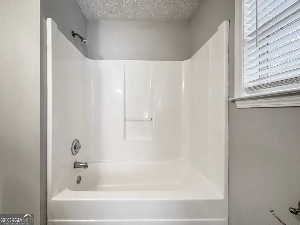 335 Paradise DR Douglasville, GA 30134