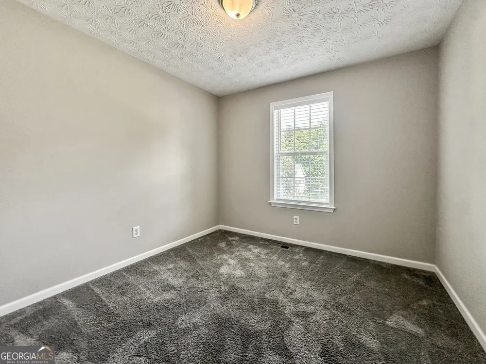 335 Paradise DR Douglasville, GA 30134
