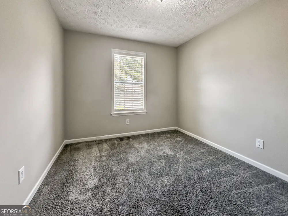 335 Paradise DR Douglasville, GA 30134