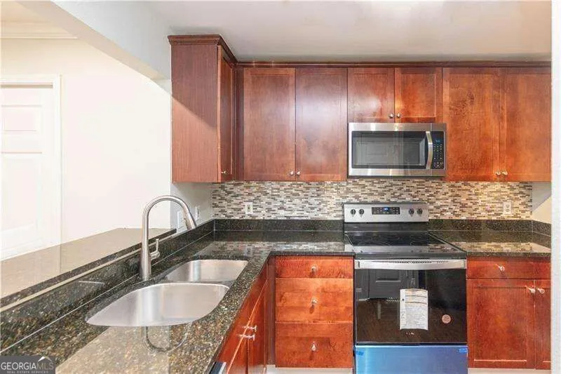 2657 Lenox RD Atlanta, GA 30324