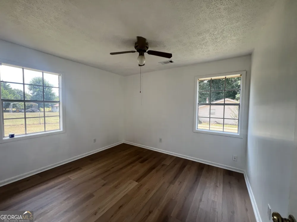 1529 S Davis RD LaGrange, GA 30241