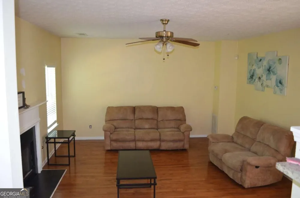 1580 Callaway LOOP Conyers, GA 30012
