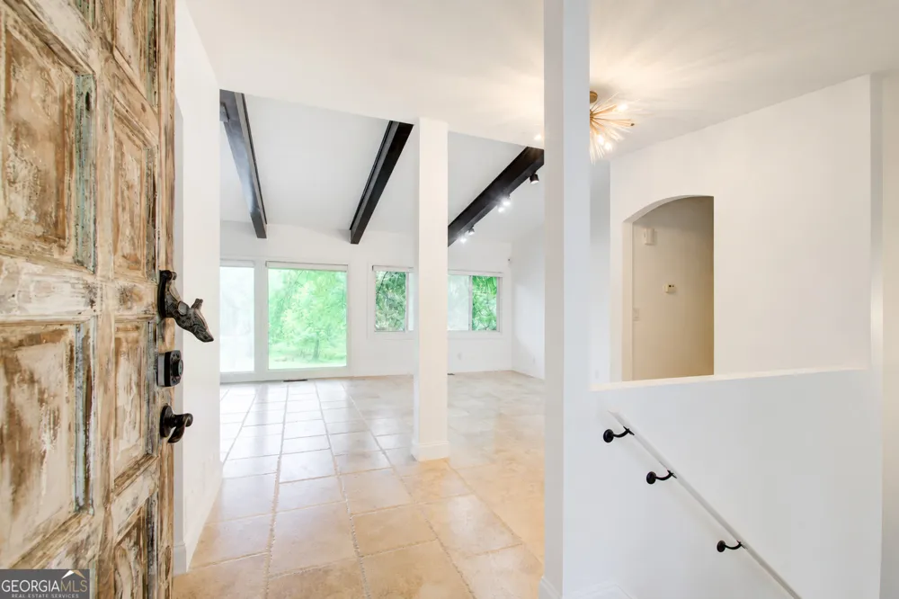 1676 Moores Mill RD NW Atlanta, GA 30327