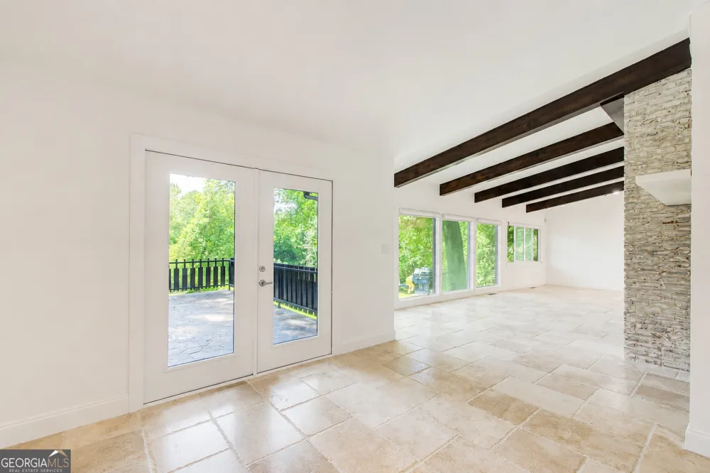 1676 Moores Mill RD NW Atlanta, GA 30327