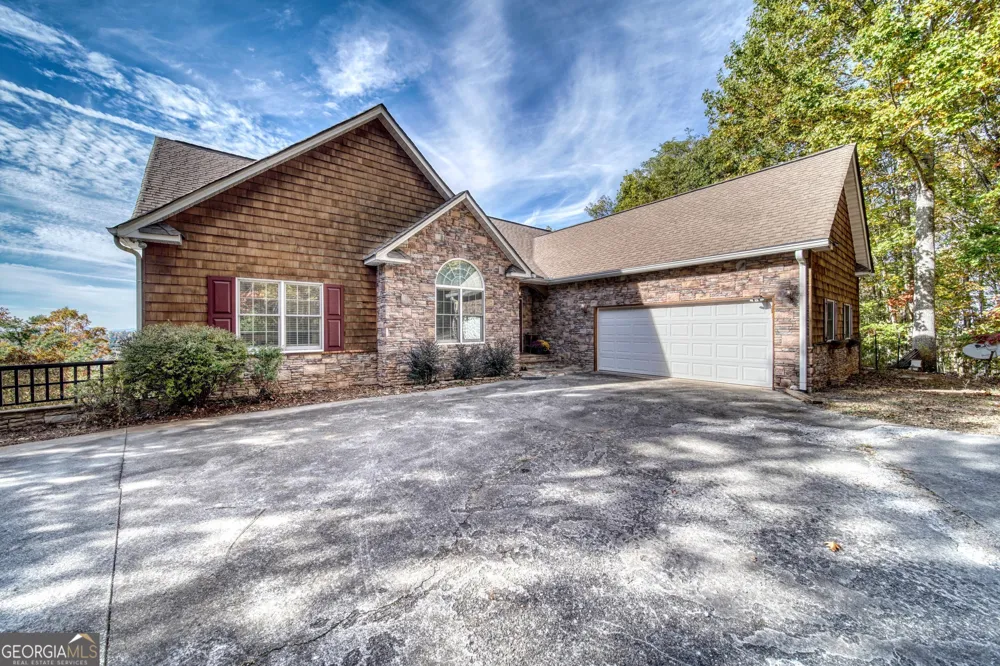 883 Ramey Mountain RD Hiawassee, GA 30546